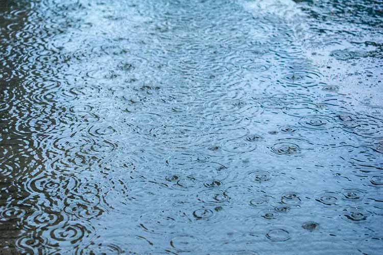 雨季來襲，如何對(duì)破碎篩分設(shè)備進(jìn)行保養(yǎng)？